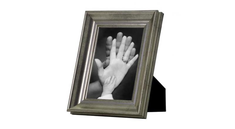 RAMKA NA ZDJĘCIA SREBRNA 13X18